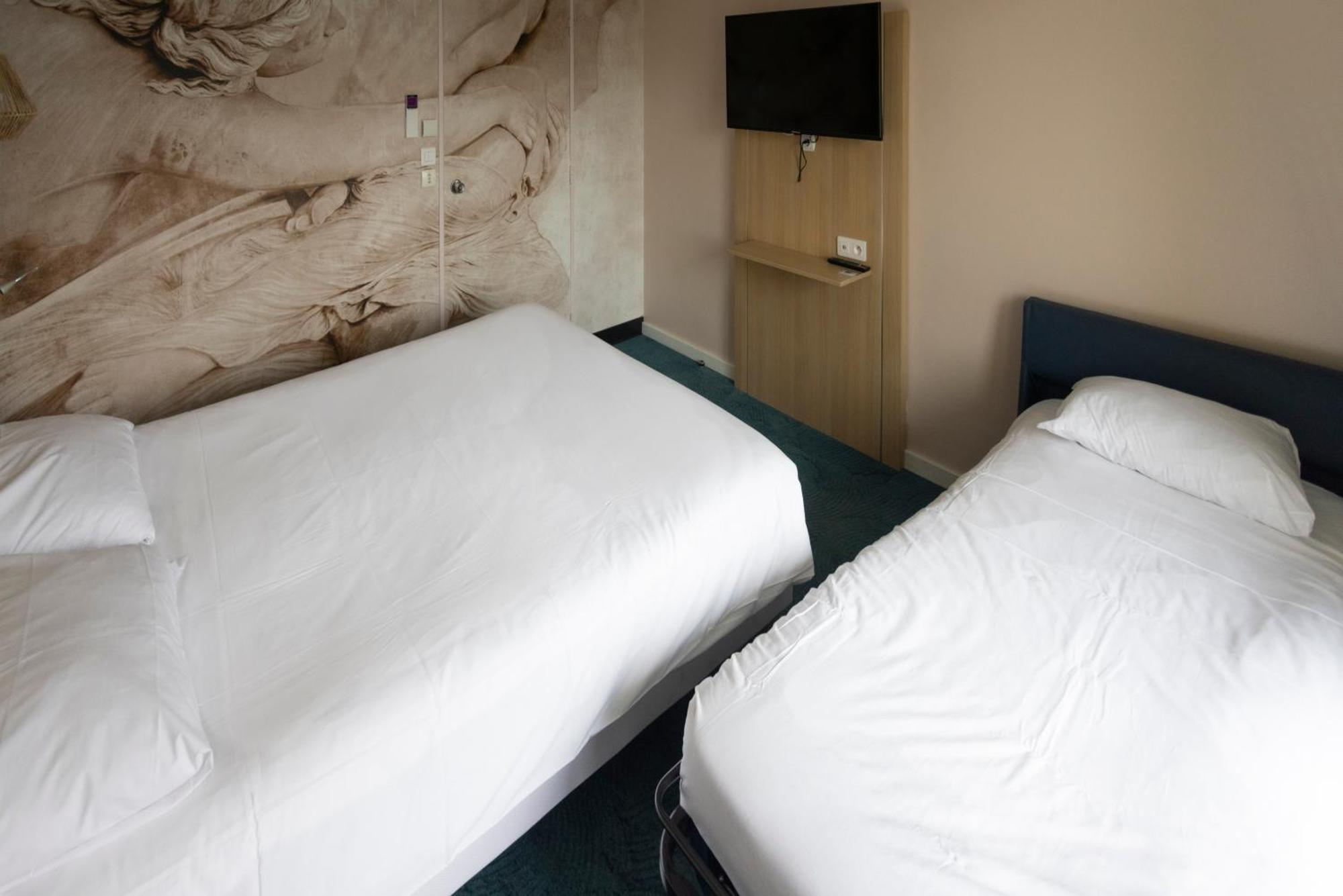 Hotel Ibis Styles Chinon Exterior foto